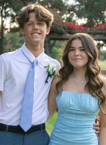 Isabella Arroyave with her date